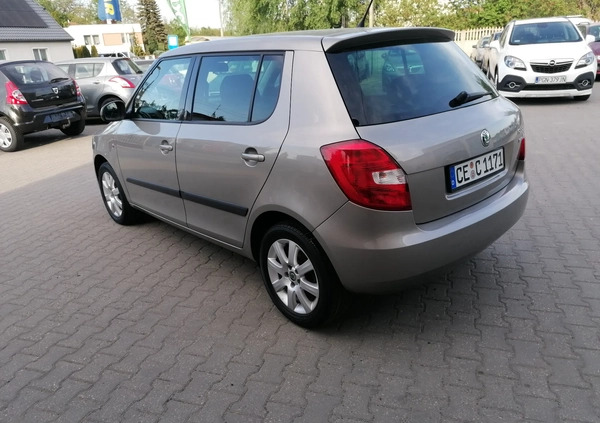 Skoda Fabia cena 18800 przebieg: 135700, rok produkcji 2011 z Trzcińsko-Zdrój małe 172